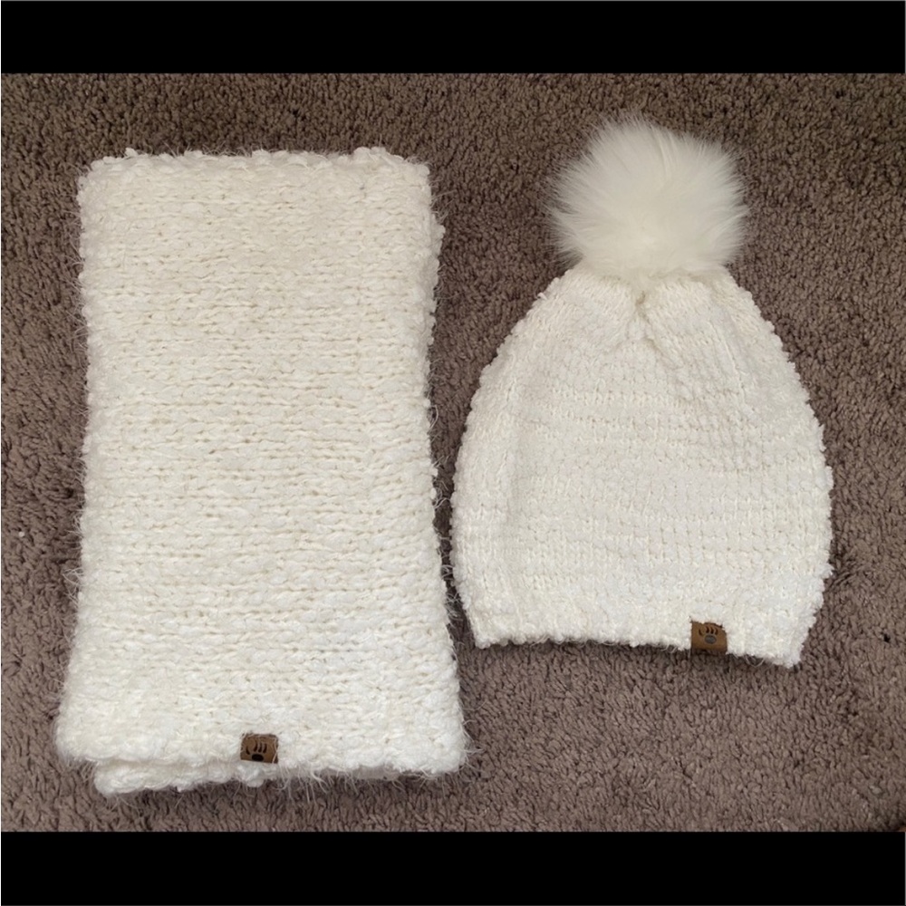 Bearpaw hat and scarf set